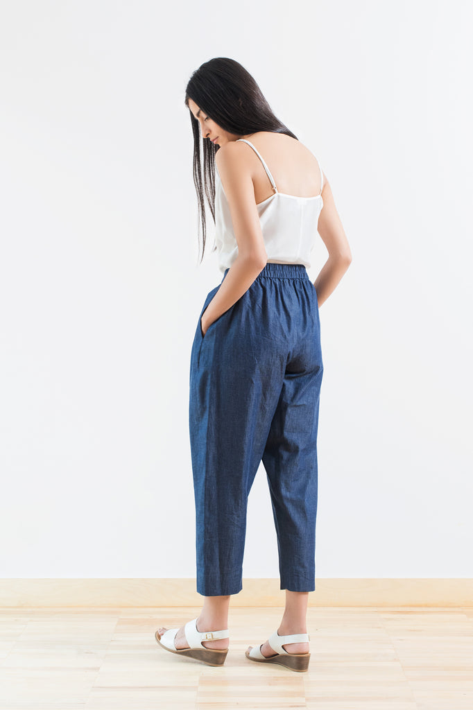 Relaxed Pleat Front Pant