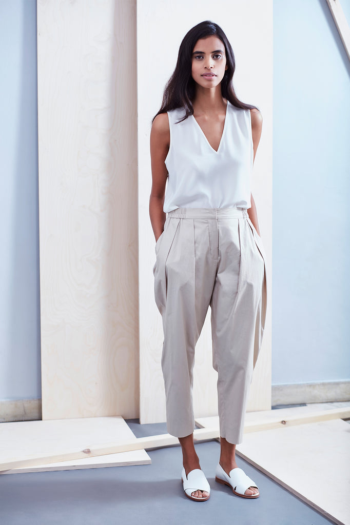 Relaxed Pleat Front Cotton Pant