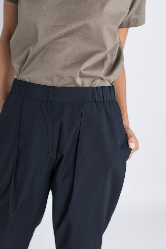 Single Pleat Front Pant