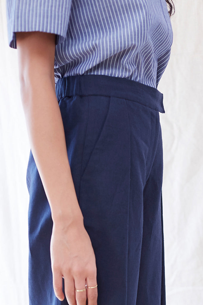 Flared Single Pleat Pant